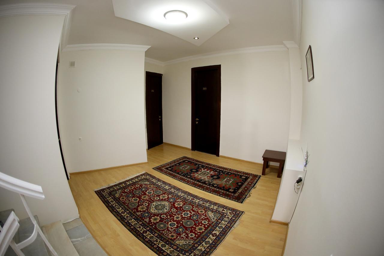 New Palace Shardeni Tbilisi Exterior foto